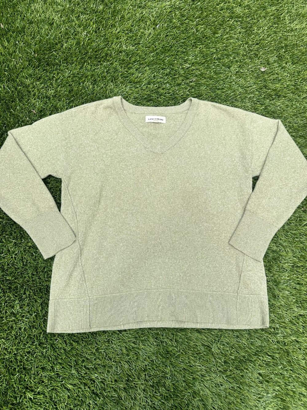 Lucky Brand Soft Lightweight Pastel Green V-Neck Pullover Sweater - M